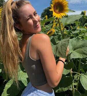 Lindsay Farland #2742347